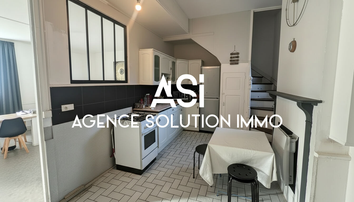 Maison de bourg 4 pièces 80m²  - 3 chambres - Cour