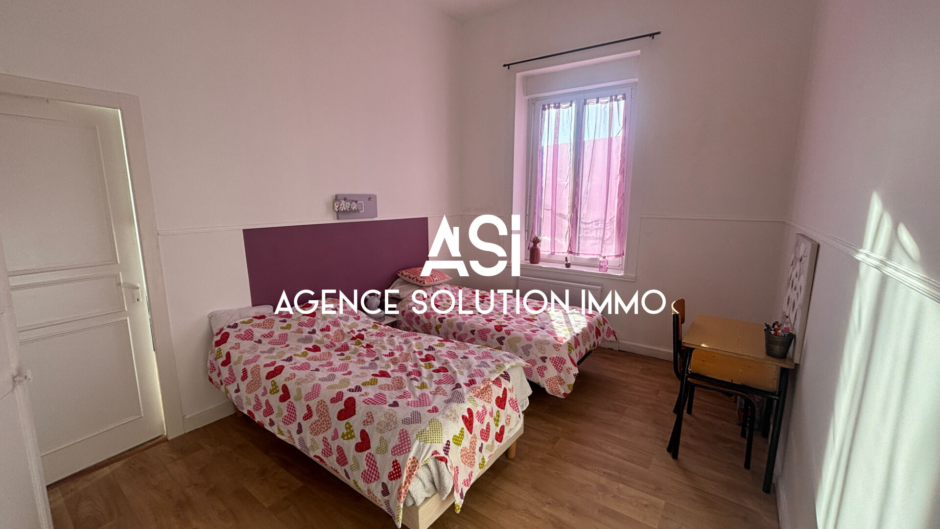 Maison de bourg 4 pièces 80m²  - 3 chambres - Cour