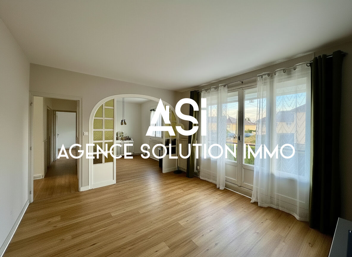Maison 4 pièce(s) de 73m² sur terrain clos de 540m²  LAVAL