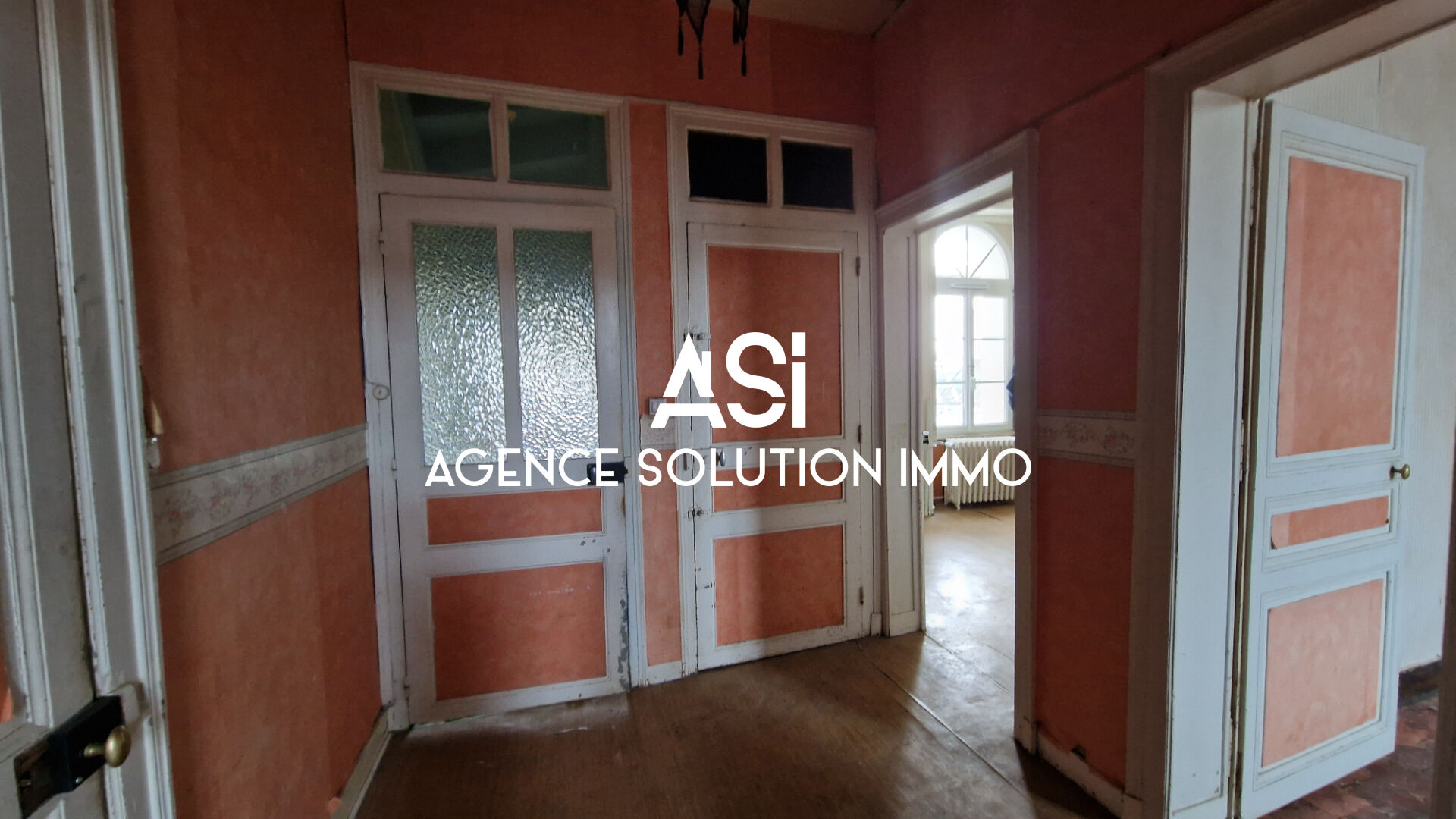 APPARTEMENT A RENOVER AVEC JARDIN EN 2EME ETAGE ENTREE INDEPENDANTE