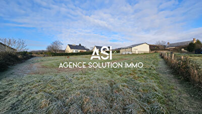 Terrain Constructible avec hangar-  St Denis D Orques 3040 m2