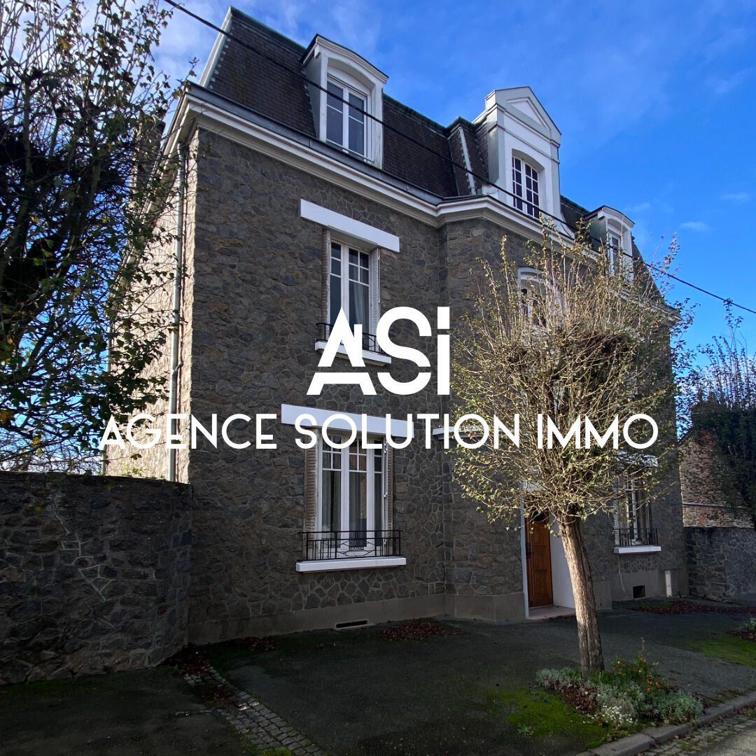 Maison Bourgeoise Mayenne 12 pièce(s) 280 m2-9 chambres