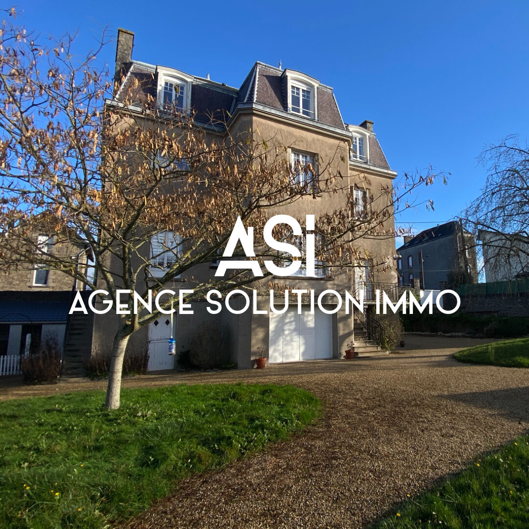 Maison Bourgeoise Mayenne 12 pièce(s) 280 m2-9 chambres