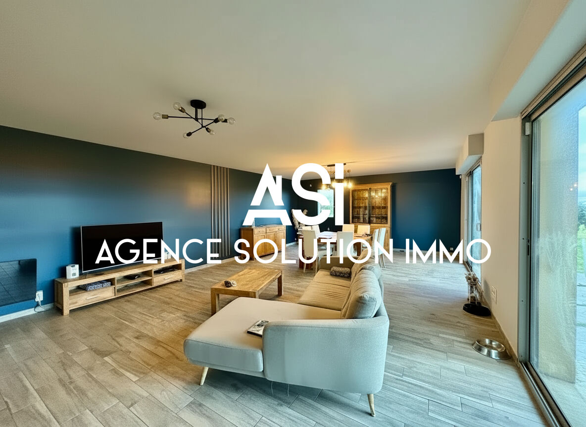 Maison 8 pièce(s) de 183m² sur terrain clos de plus de 5200m² ATHEE