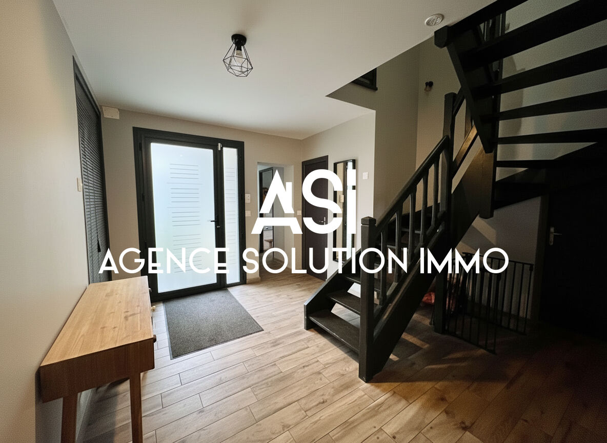 Maison 8 pièce(s) de 183m² sur terrain clos de plus de 5200m² ATHEE