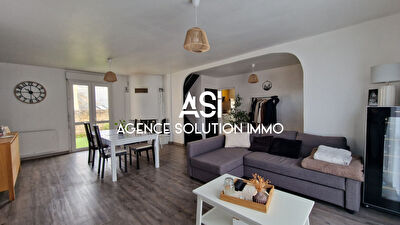 MAISON DE BOURG - 4 chambres Garage - Jardin