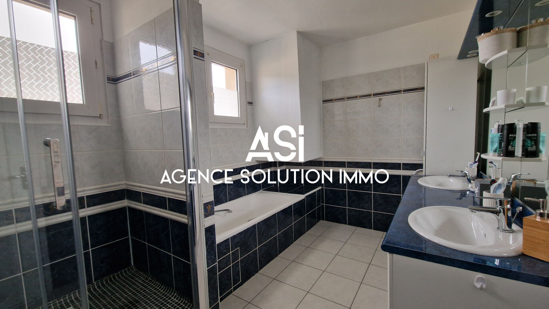 MAISON DE BOURG - 4 chambres Garage - Jardin