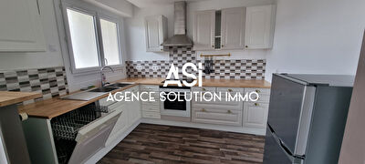 APPARTEMENT T2 AVEC PARKING ET CAVE A LOUER LAVAL