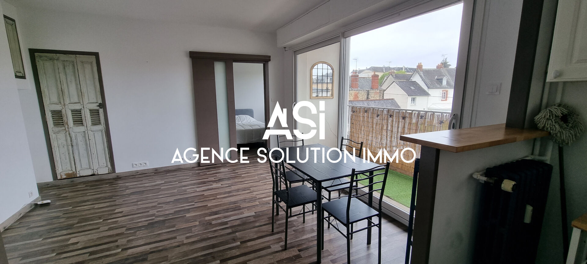 APPARTEMENT T2 AVEC PARKING ET CAVE A LOUER LAVAL