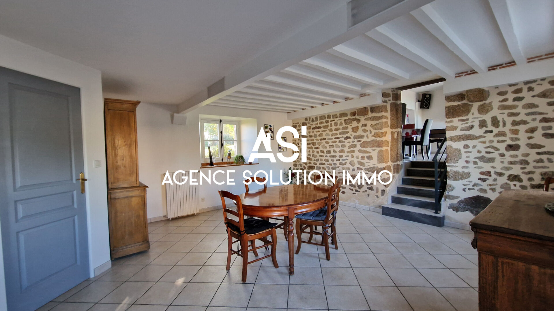 PROPRIETE AVEC BELLE FERME PLUSIEURS DEPENDANCES TRES BON ETAT