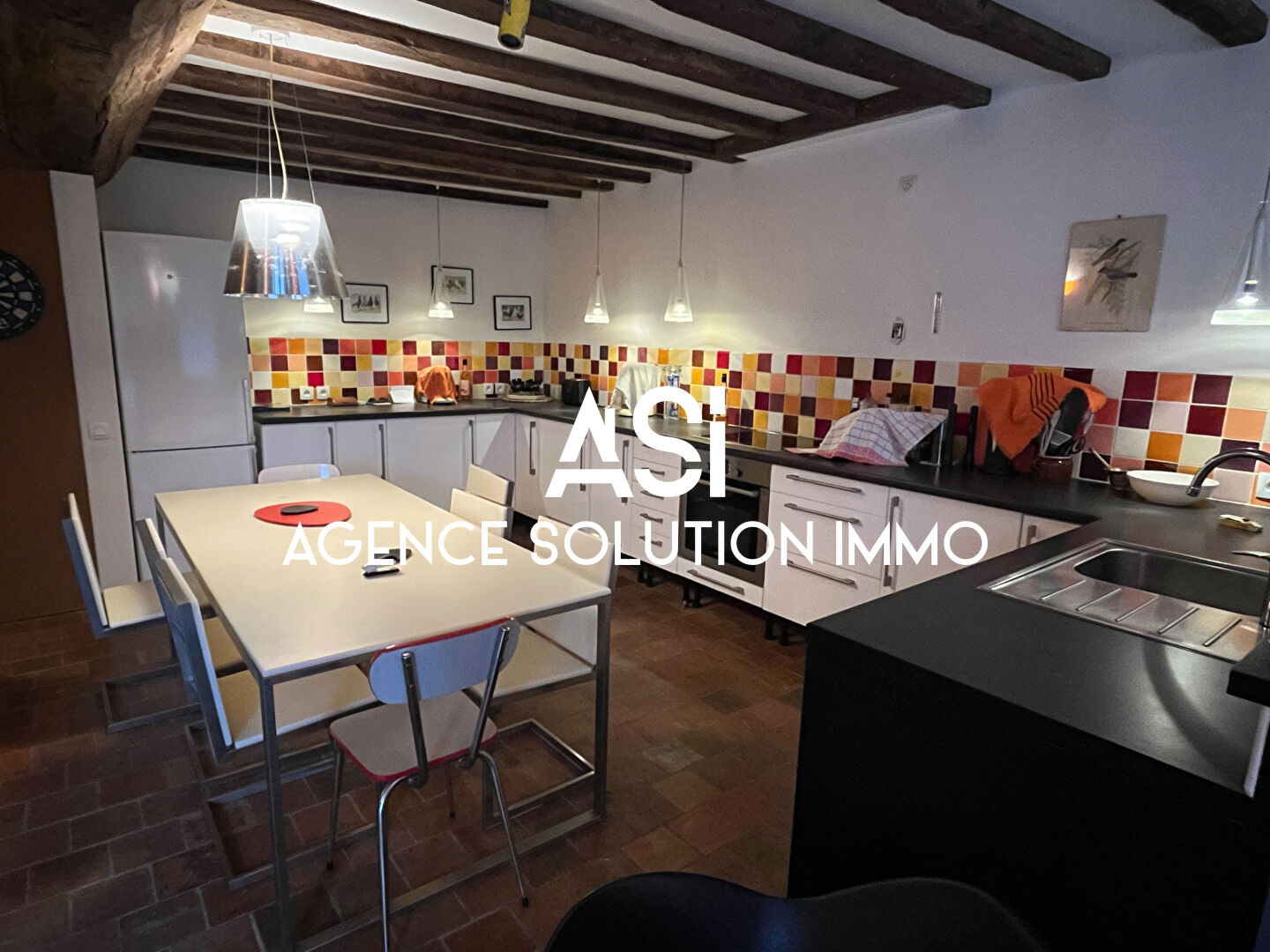 Maison de 125m² sur un terrain de 1326m² avec 6 hectares et une dépendance sur la commune de TRANS