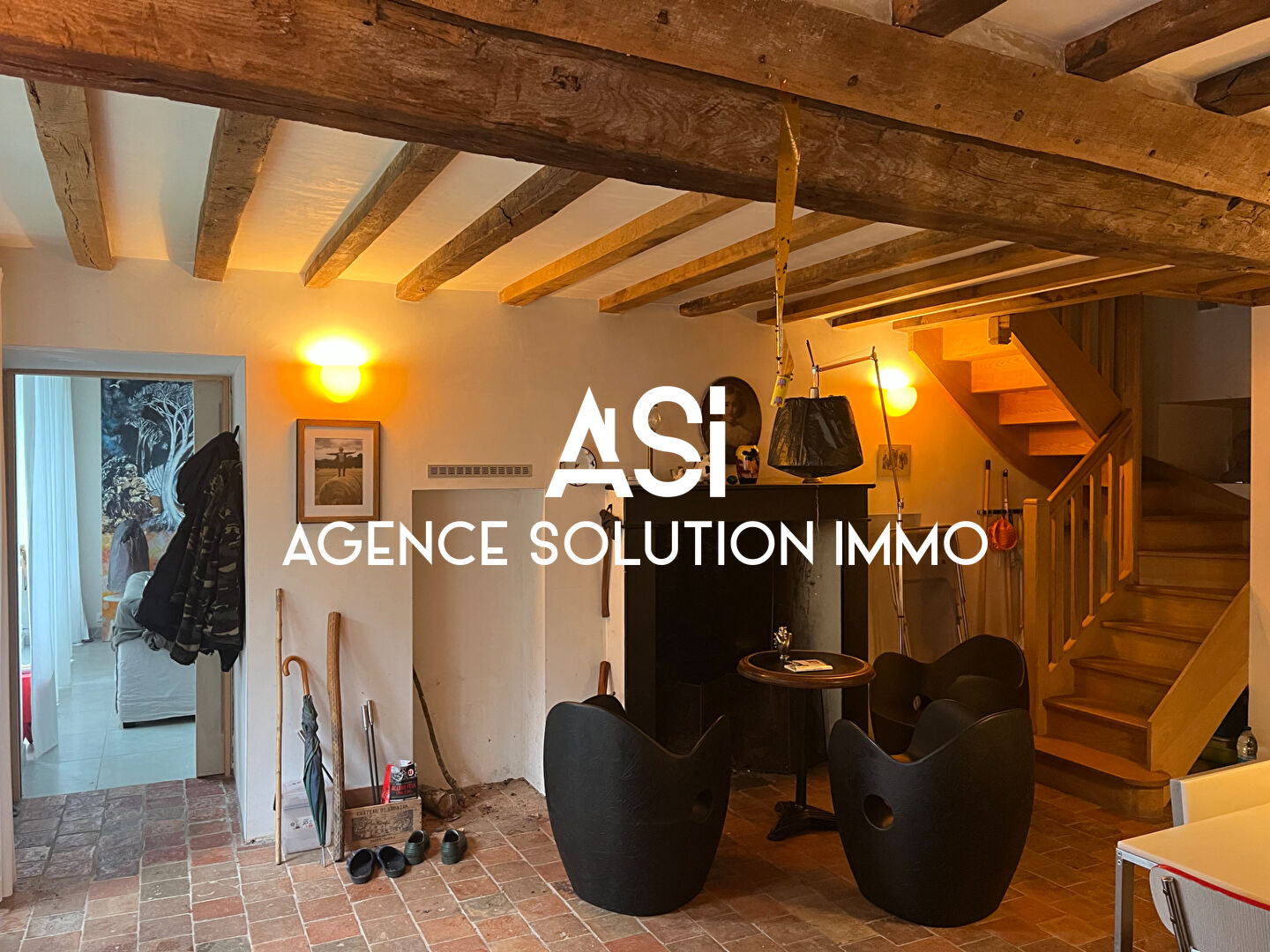 Maison de 125m² sur un terrain de 1326m² avec 6 hectares et une dépendance sur la commune de TRANS