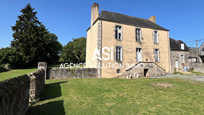 Maison - Ancien Presbytère - 200 m2 - cave - dépendances - parc arboré de 4000 m2