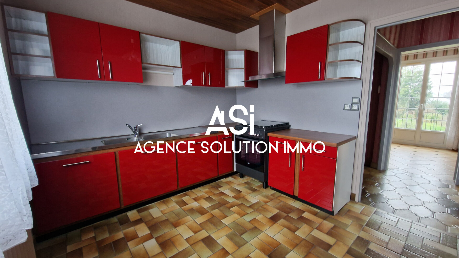 MAISON DES ANNEE 60 T6 GARAGE JARDIN