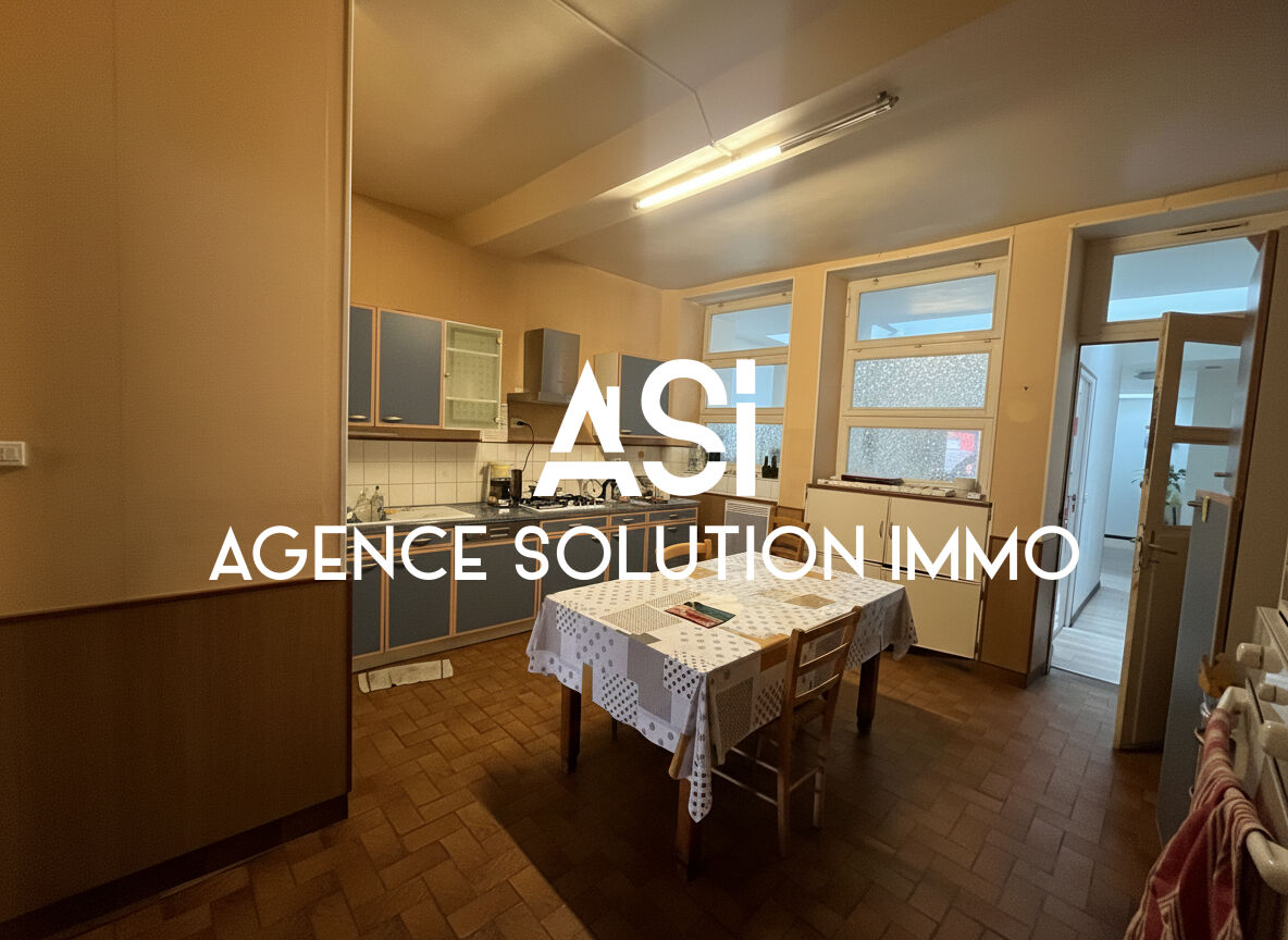 Maison de bourg - 7 cH - dépendance - cave