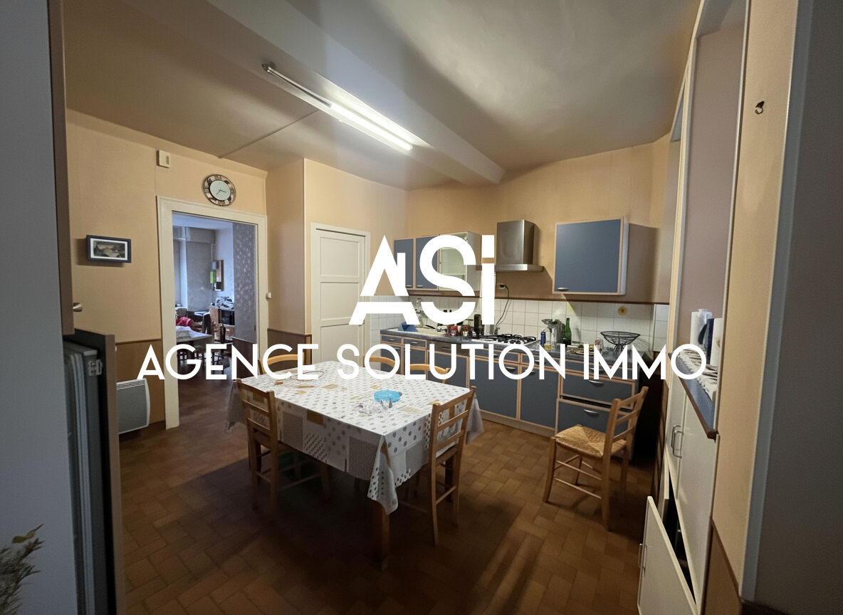 Maison de bourg - 7 cH - dépendance - cave