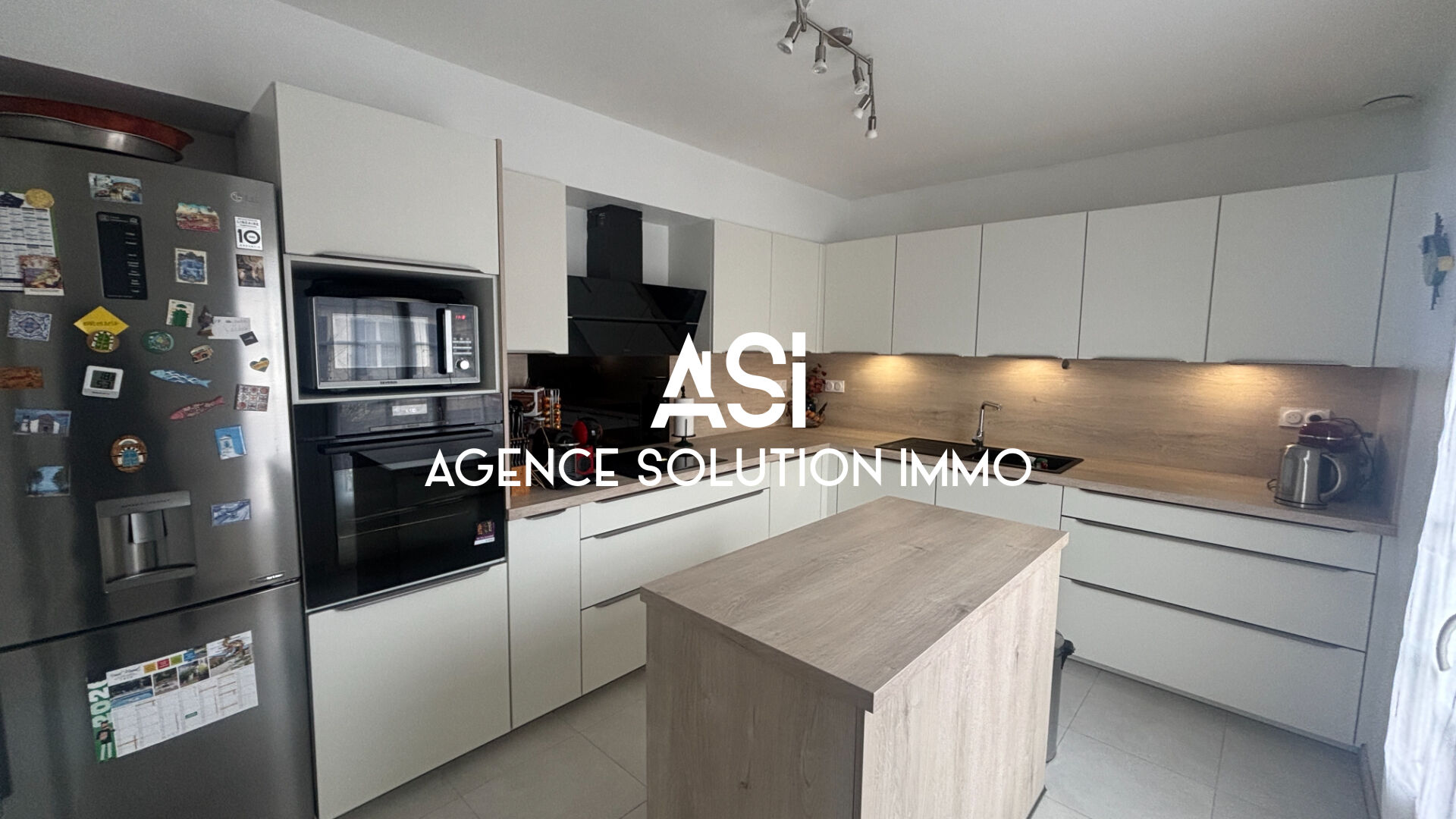 Maison 80 m²  - plain-pied sur sous-sol avec grand jardin