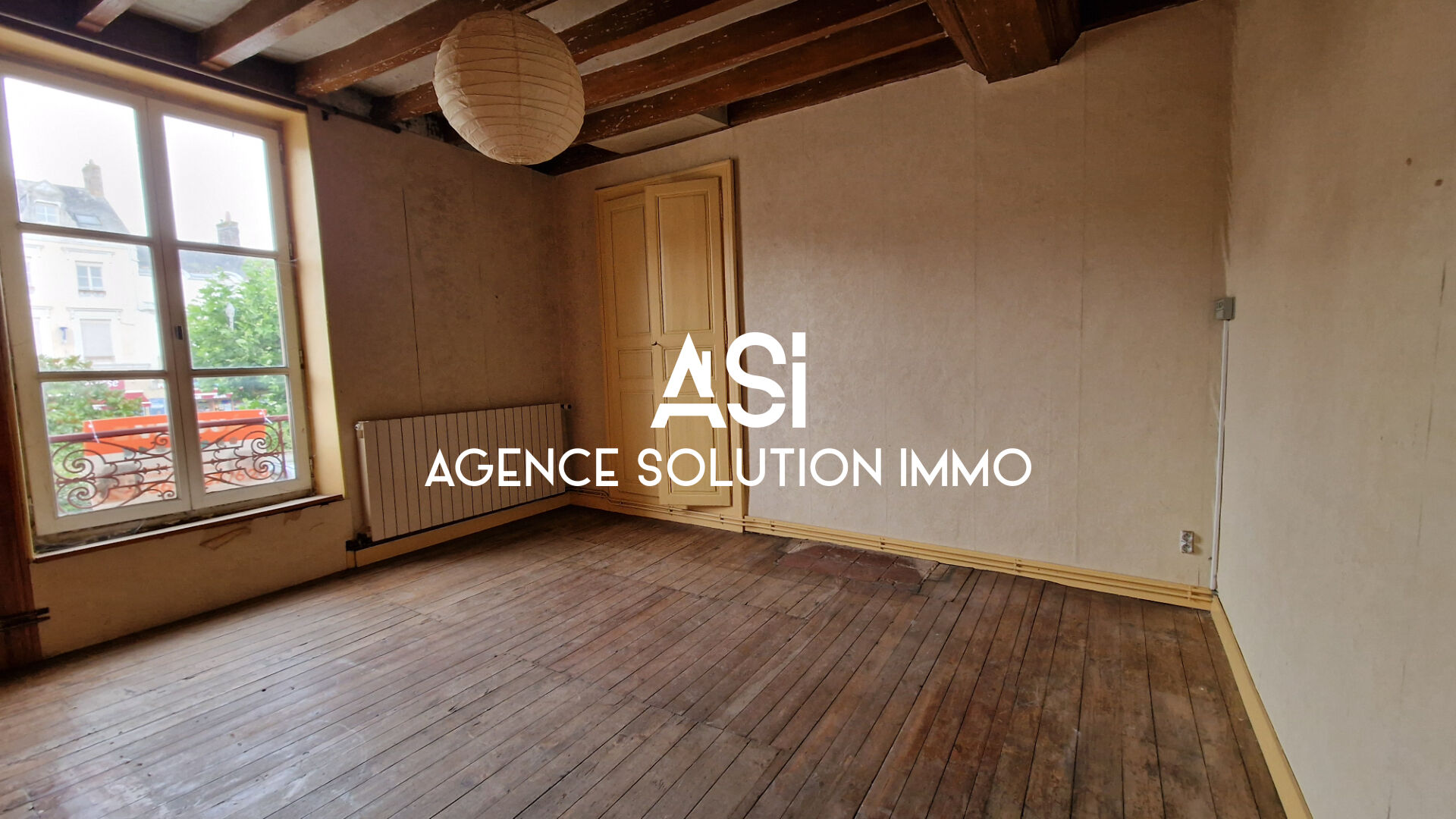 Local commercial Alimentation generale,autoecole,bijouteriehorlogerie,boucherie,boulang,boulangerie,brasserie,bar,bureaux,commerce de bouche,conseilaudit,equipement de la maison,equipement de la personne,esthetique,fleurs,grill,glacier,laverie,librairie,p