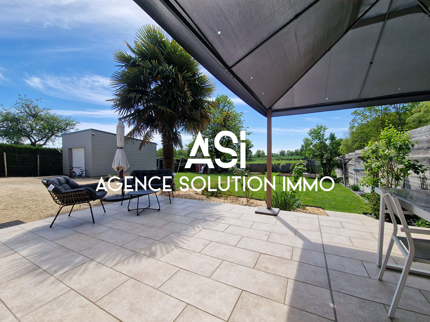 Maison Port-brillet - 685 m² de terrain