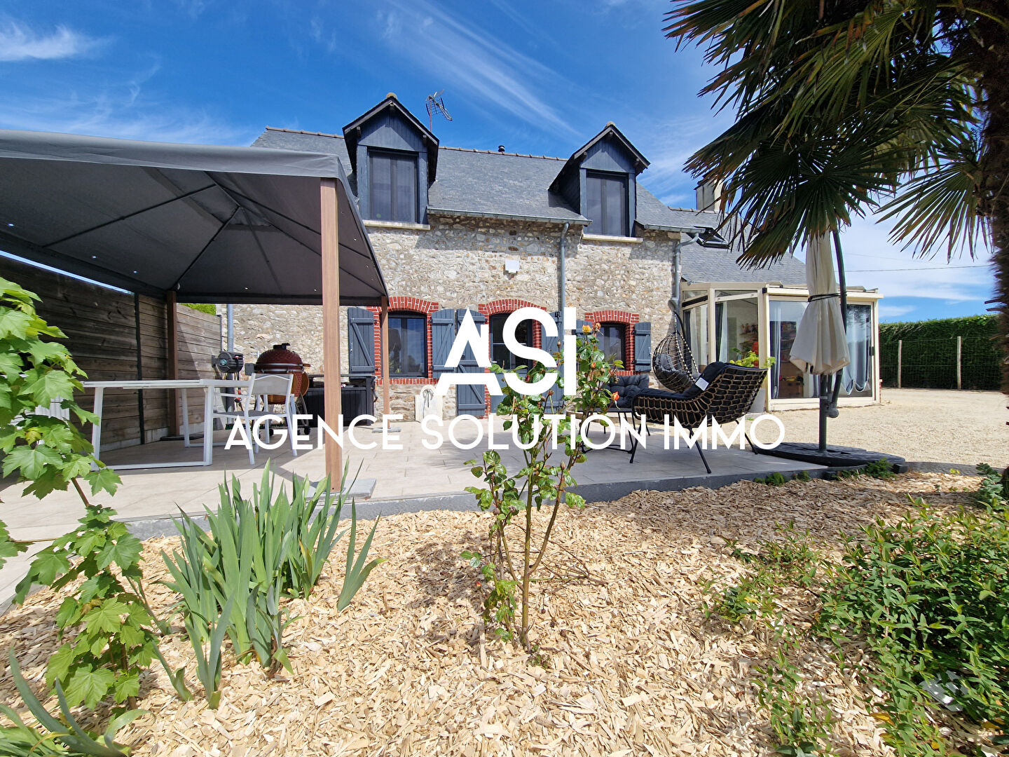 Maison Port-brillet - 685 m² de terrain