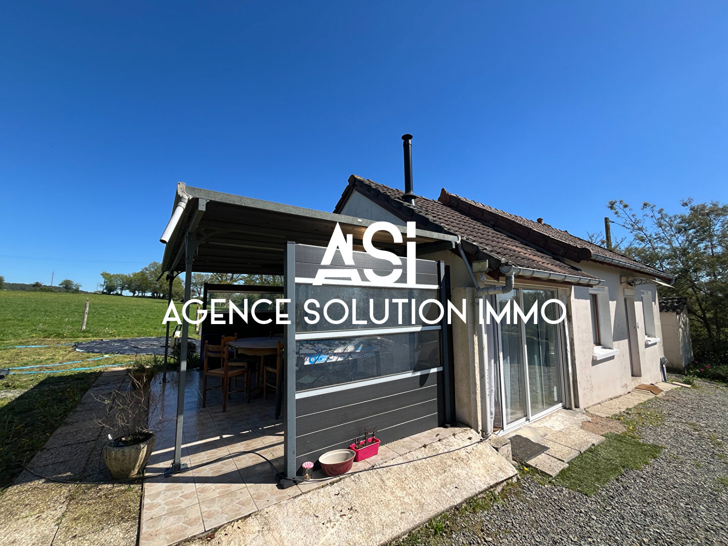 Maison de 45 m2 sur un terrain de 718m² à Averton