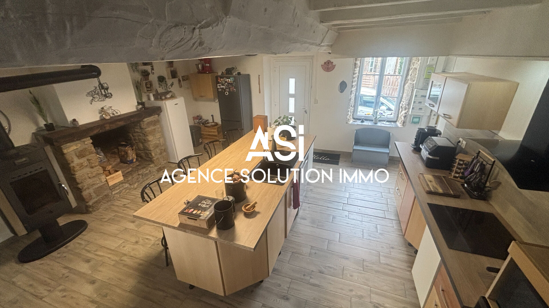 Maison avec fort potentiel, dépendance et jardin de 1 371 m² au calme