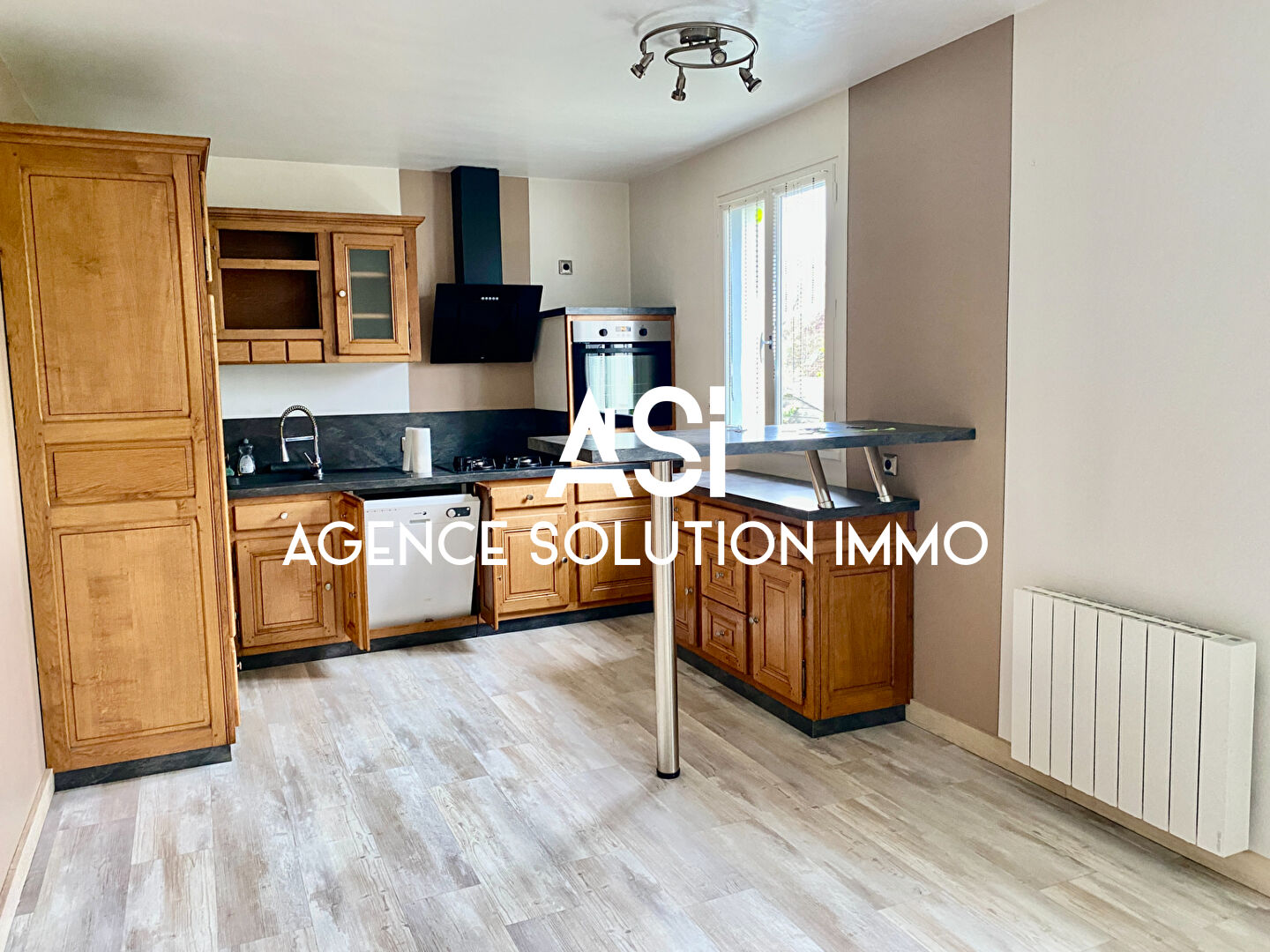 Maison Montigné-le-brillant 6 pièce(s) 122 m2-4 chambres