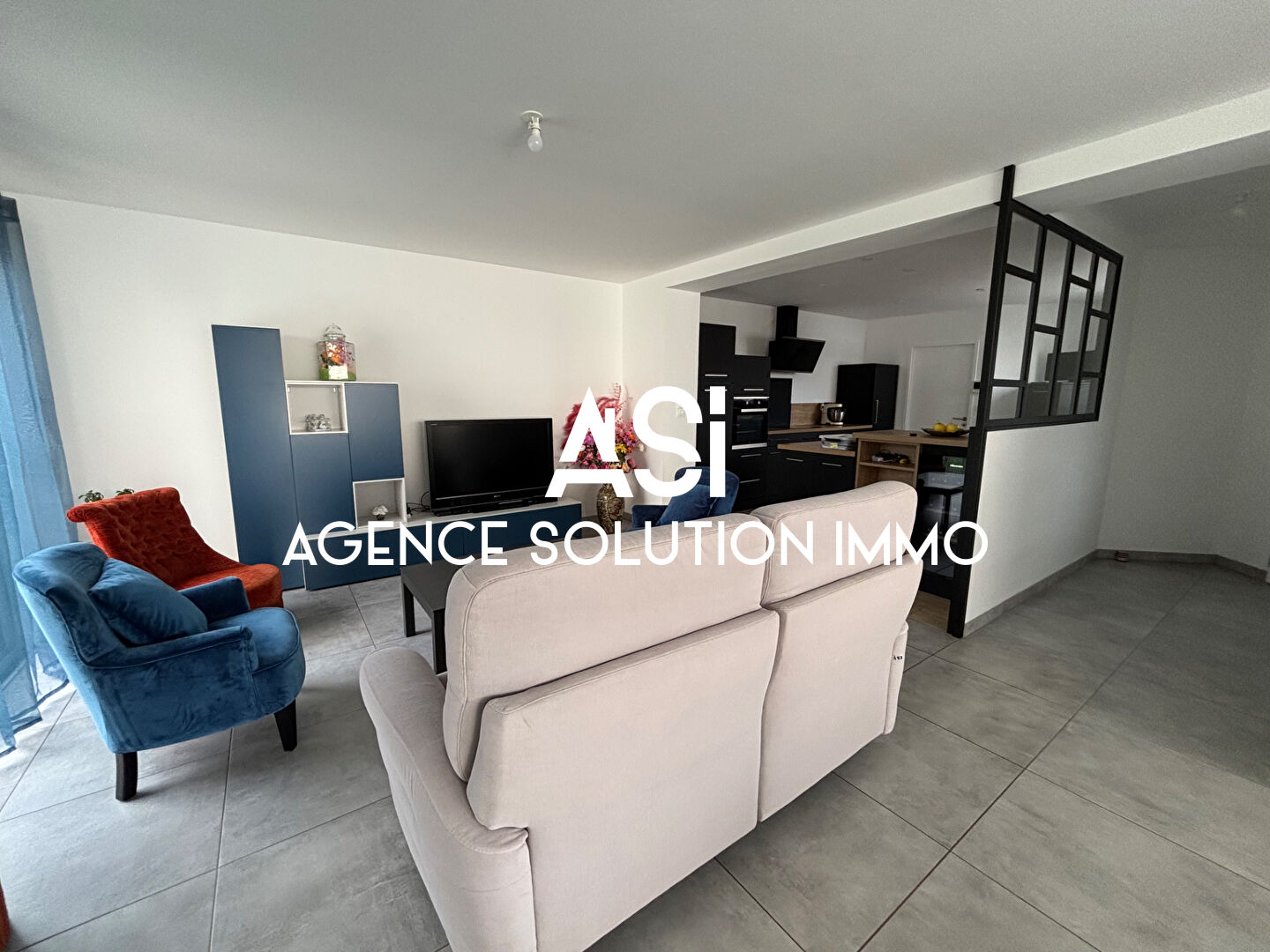 MAISON RECENTE PLAIN PIED GARAGE ET JARDIN LOUVERNE