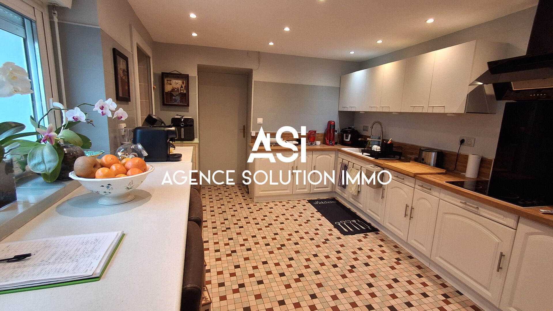 Maison de bourg  4 chambres avec jardin