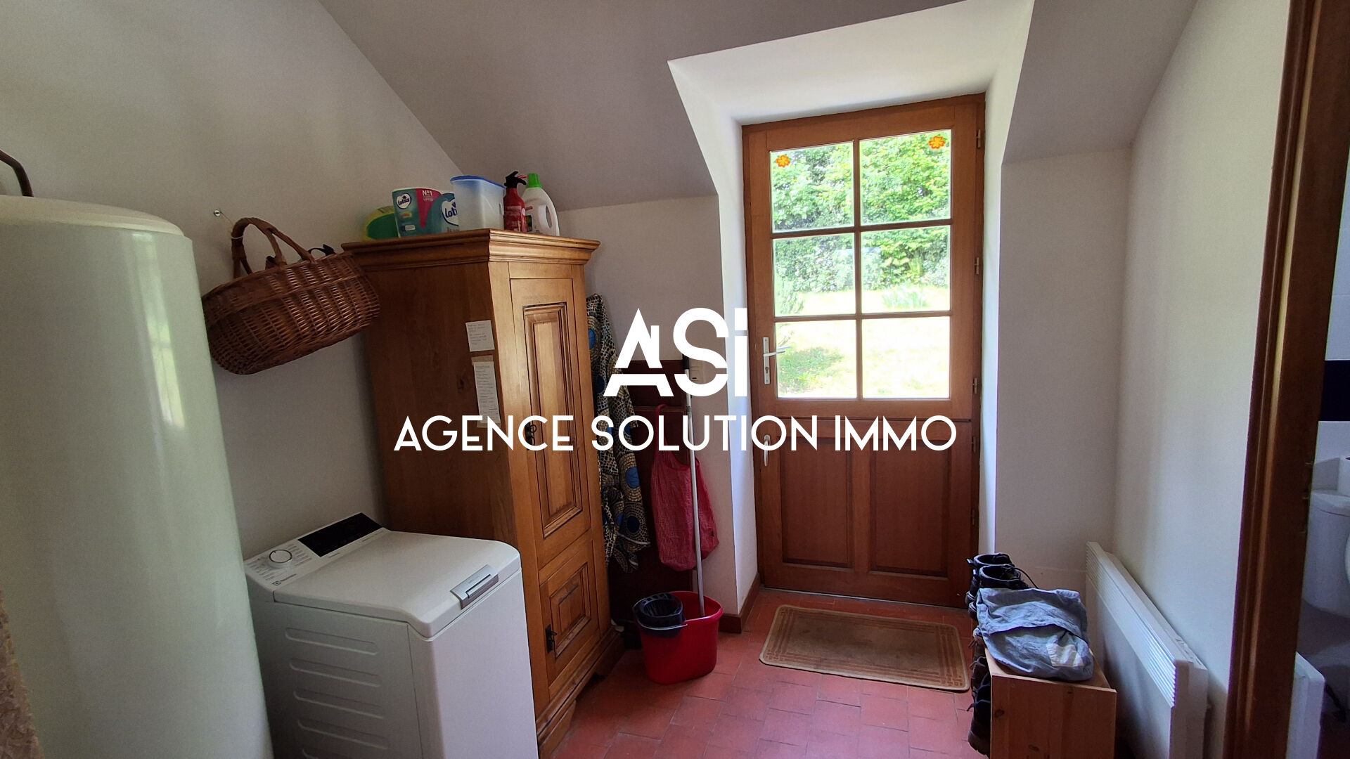 Maison de 122 m2 sur un terrain de 831 m2 à la campagne - Charming house in the country