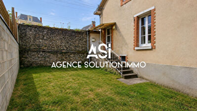 À VENDRE ? MAISON DE VILLE AVEC JARDIN