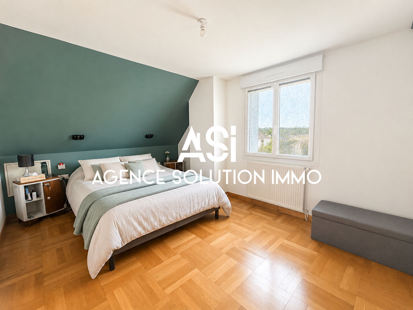 MAISON BONCHAMP  T4 AVEC JARDIN