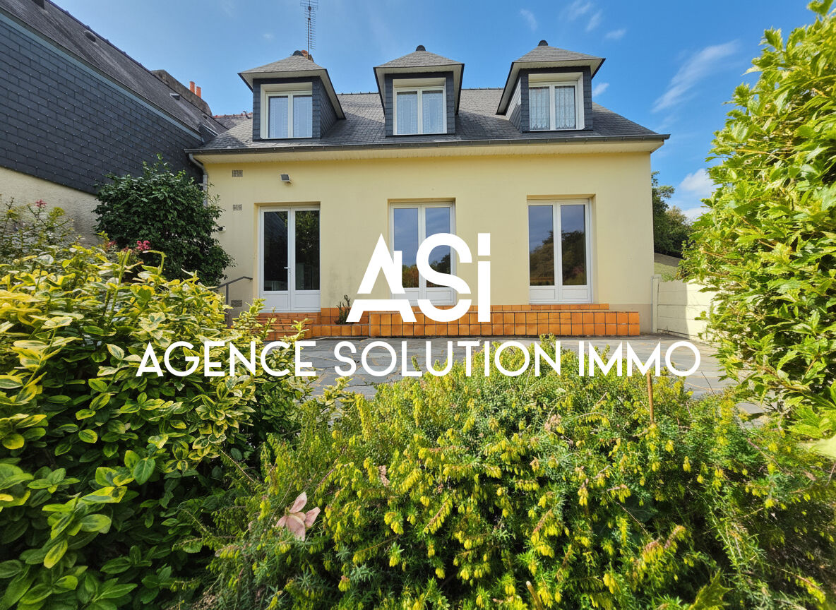 Maison Fougères  6 pièce(s) - 4 chambres sur une parcelle de 407 m² de terrain