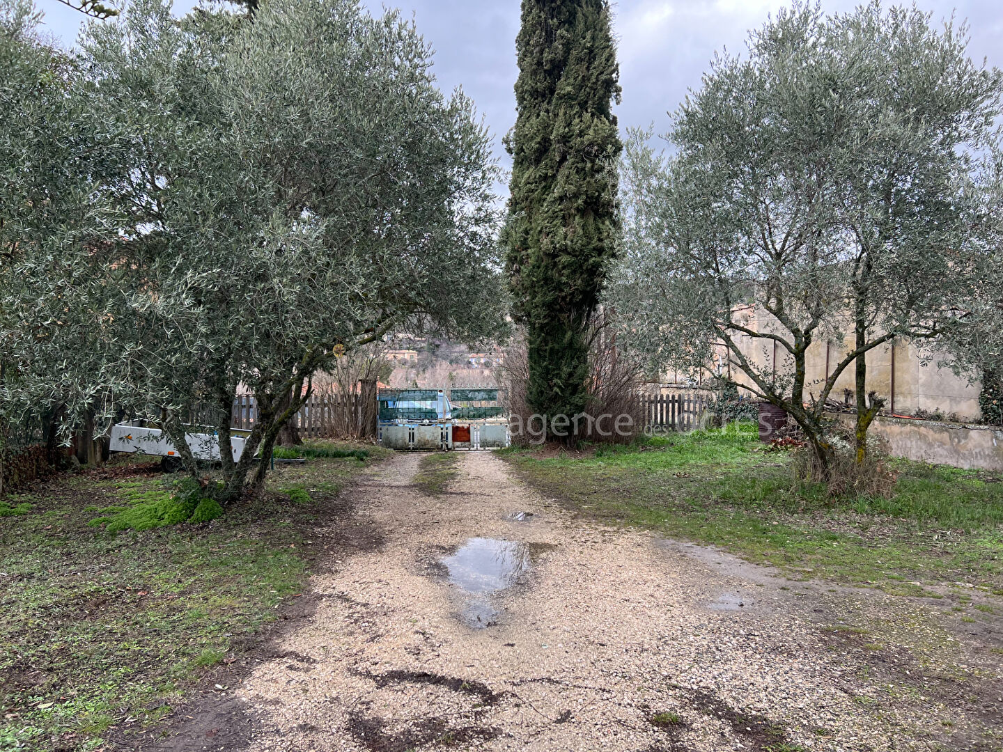 Photo Maison à rénover 52m² sur terrain de 559m² image 2/6