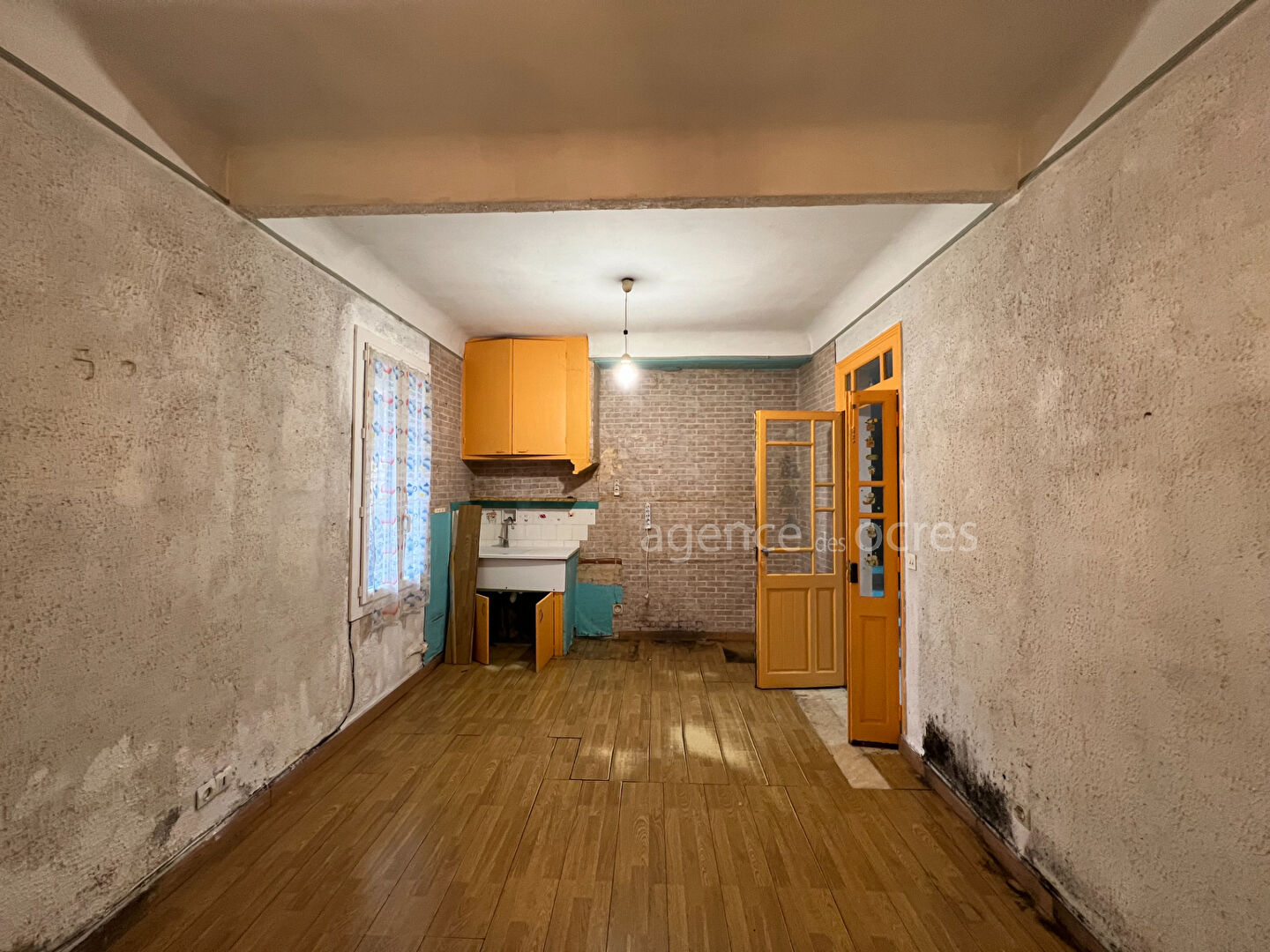 Photo Maison à rénover 52m² sur terrain de 559m² image 3/6