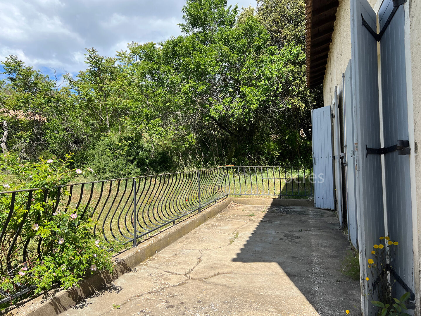 Photo maison plain pied à Rustrel 90m² terrain 850m2 image 3/6