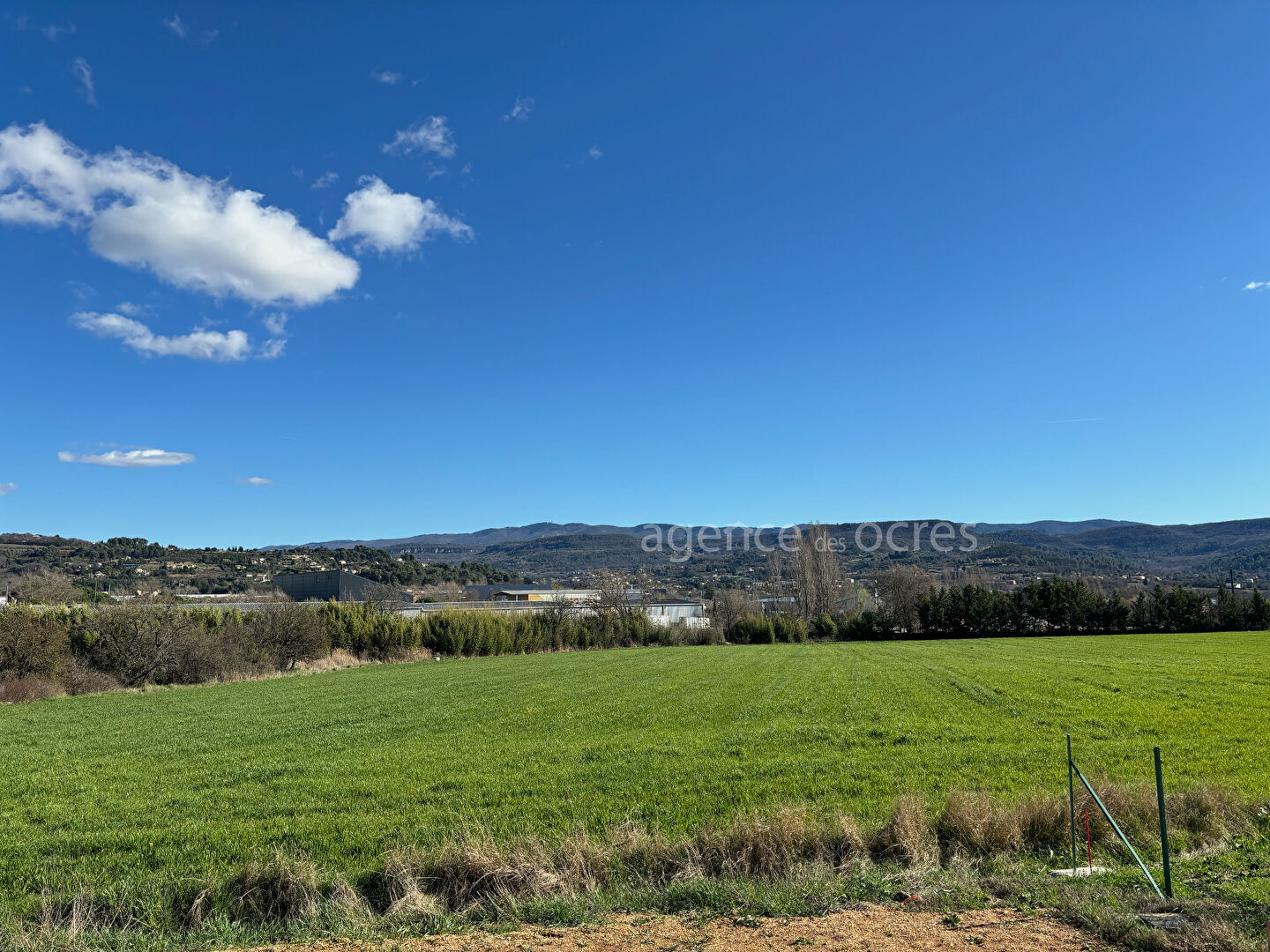 Photo Maison neuve avec vue Luberon et 4 chambres sans vis à vis image 2/2