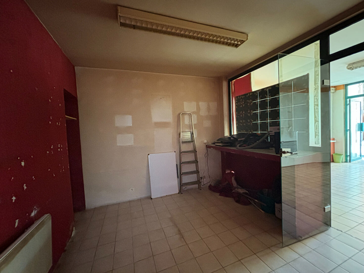 Commercial premises in Apt city center