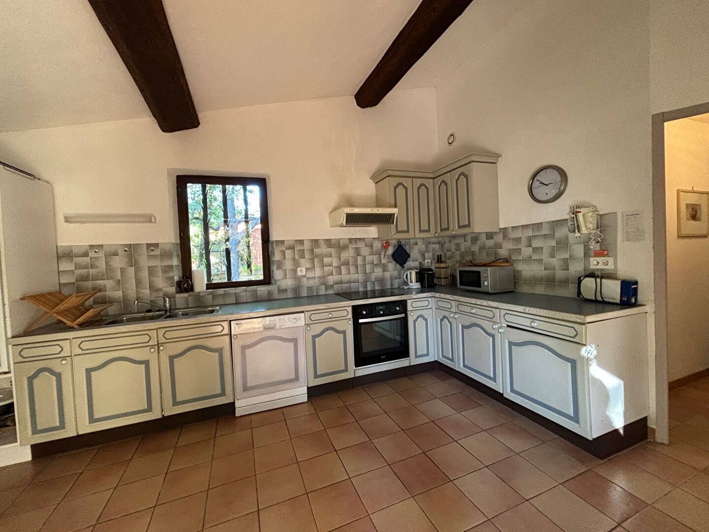Maison 94 m² avec garage, piscine et tennis Résidence sécurisée proche centre-village