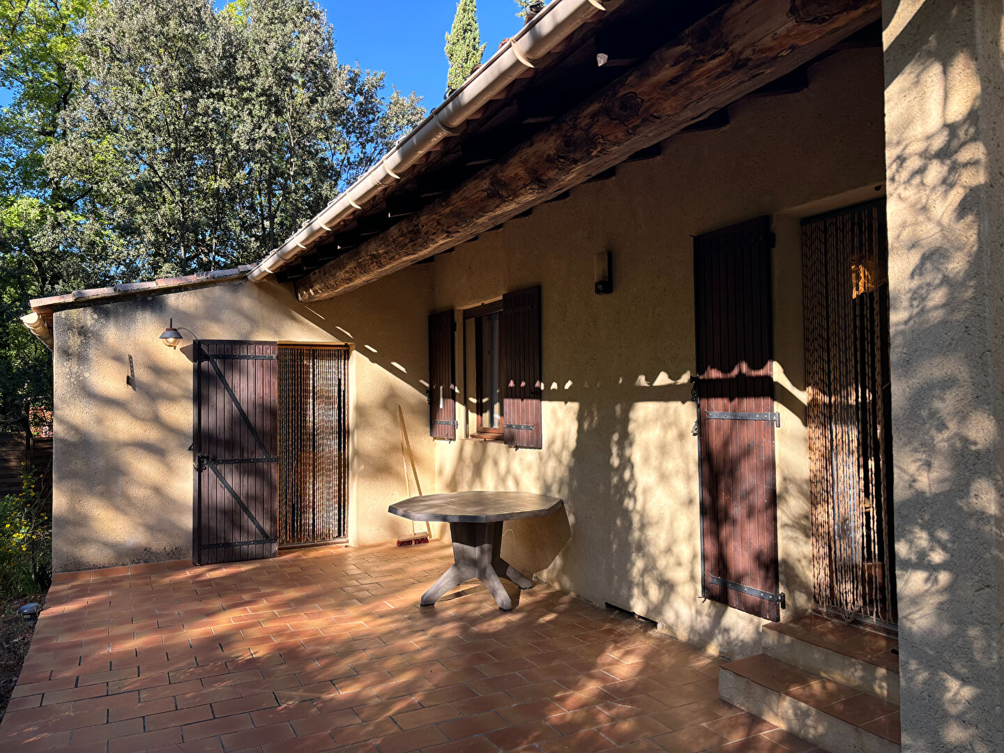 Maison 94 m² avec garage, piscine et tennis Résidence sécurisée proche centre-village