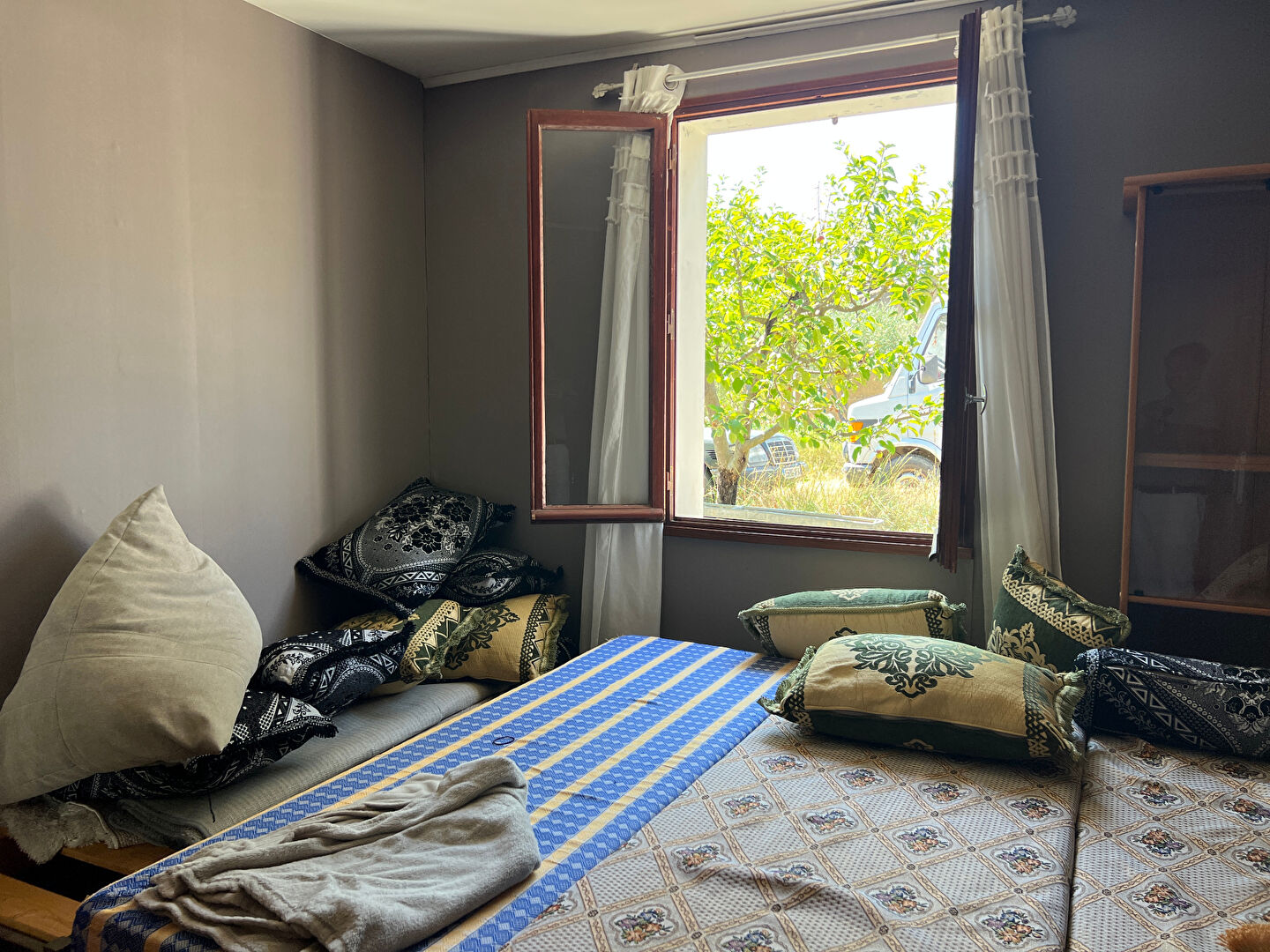 Maison au calme à rénover à GARGAS