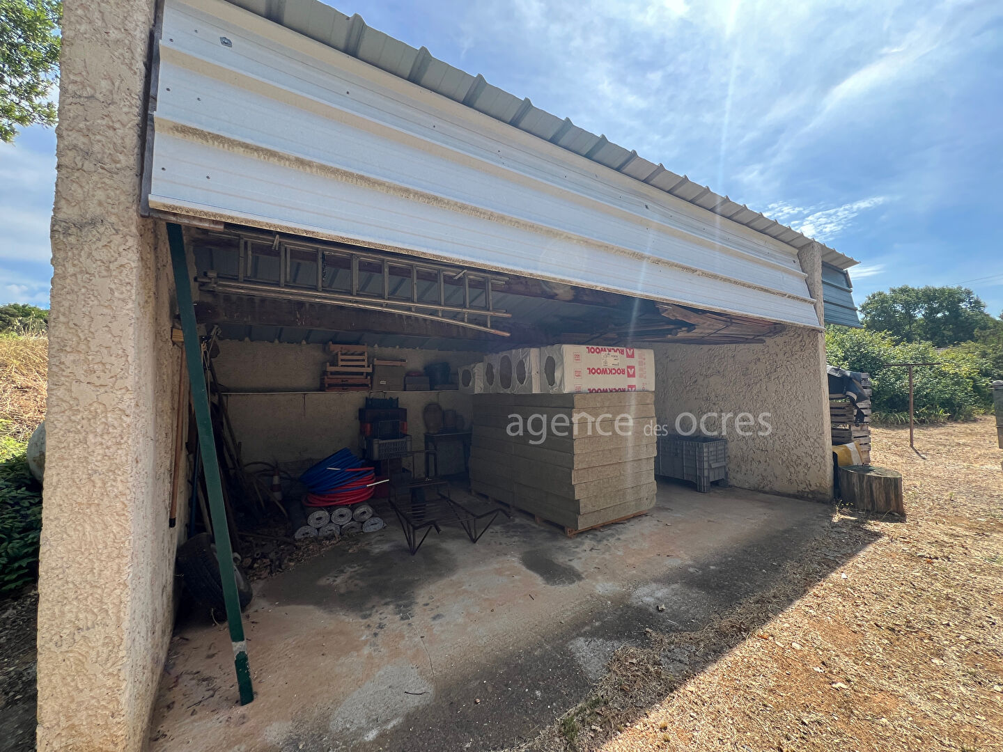 House in Bonnieux et 5000sqm of land
