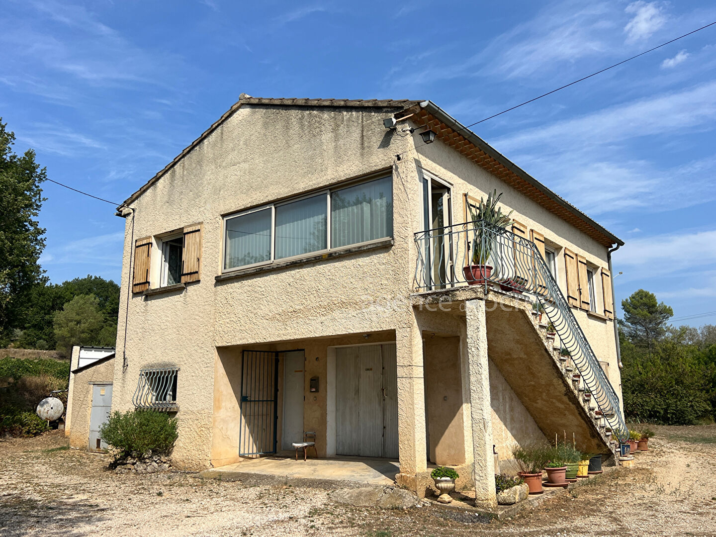 Maison à Bonnieux & terrain 5000m²