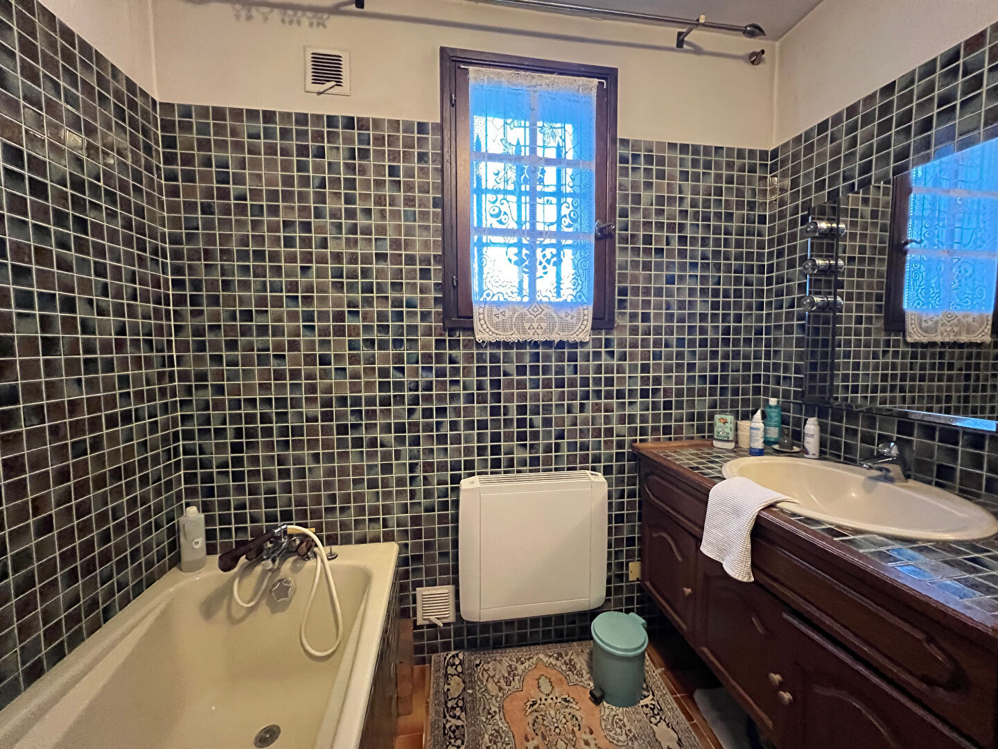 Town center house in APT