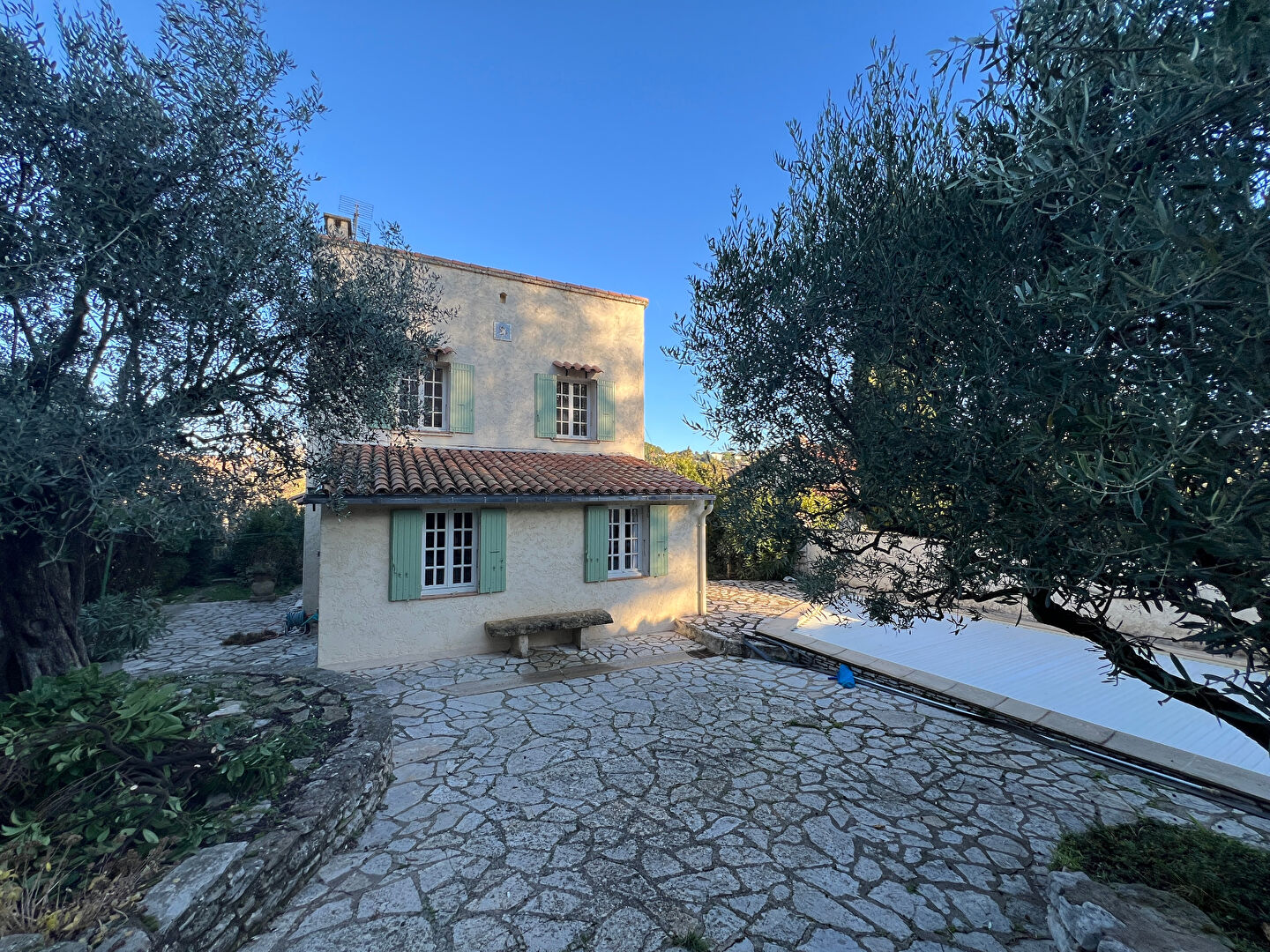 Town center house in APT