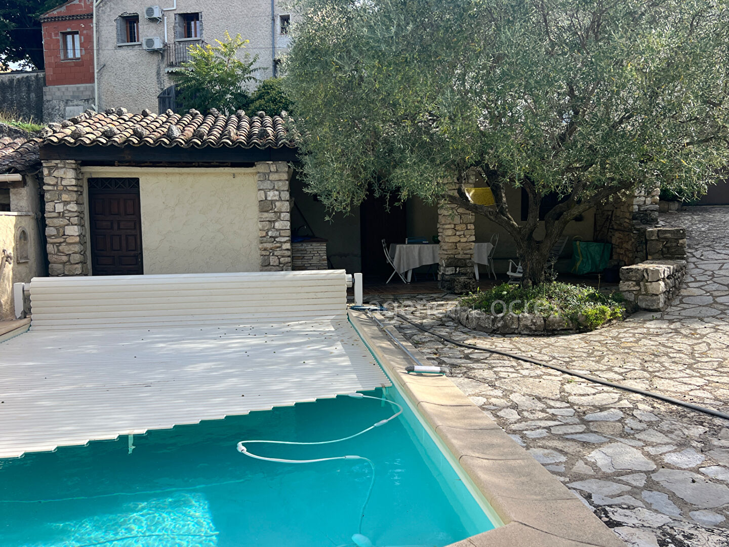 Town center house in APT