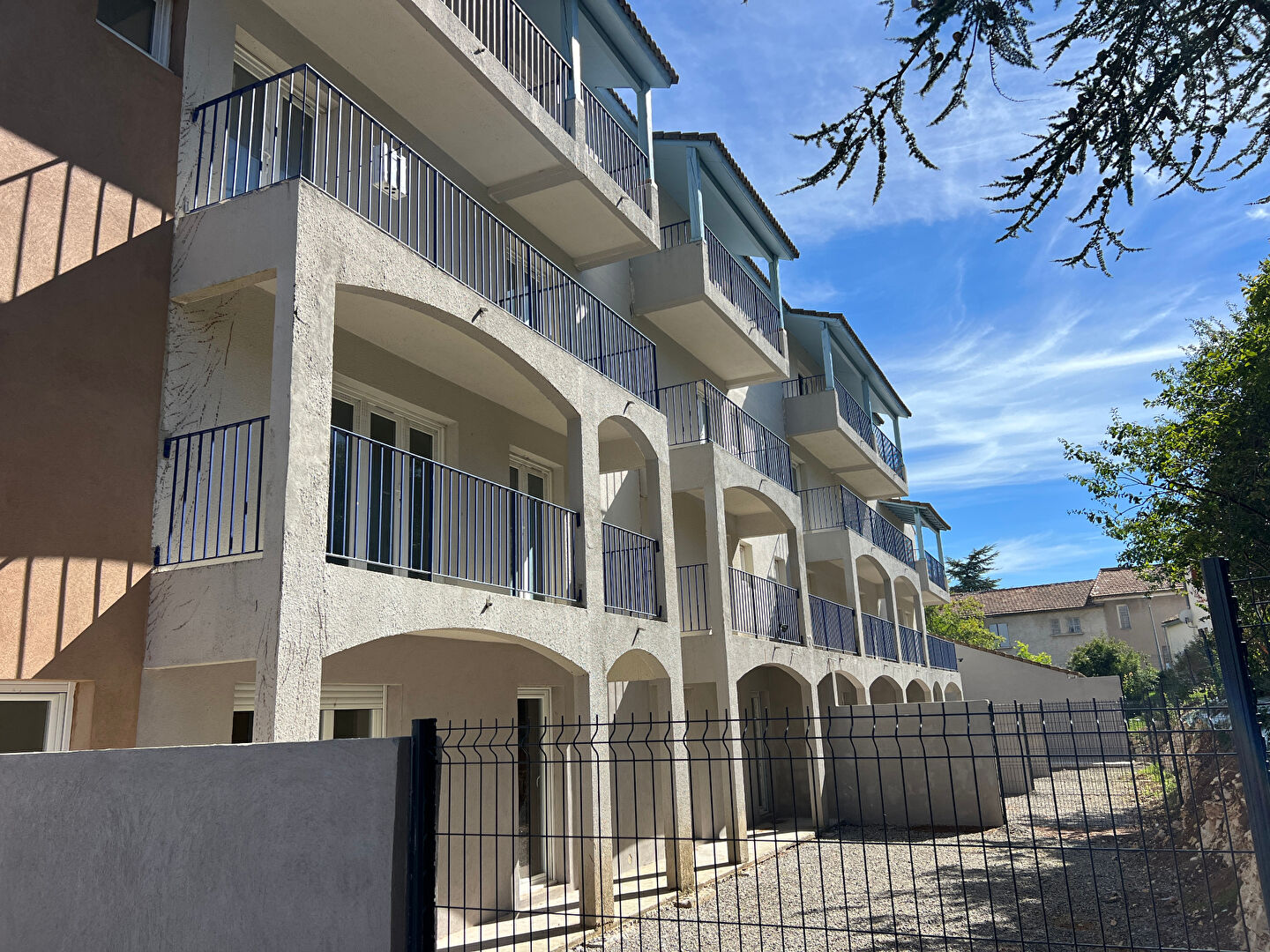 Appartement à rénover 85m² à Saint Christol