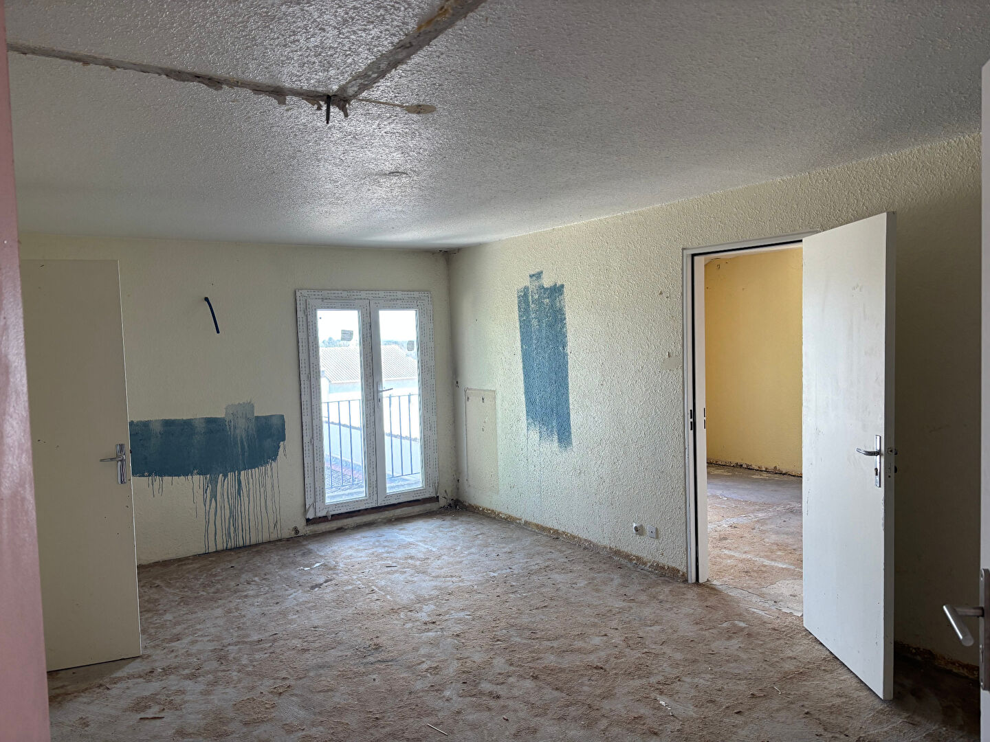 Appartement à rénover 82m² à Saint Christol