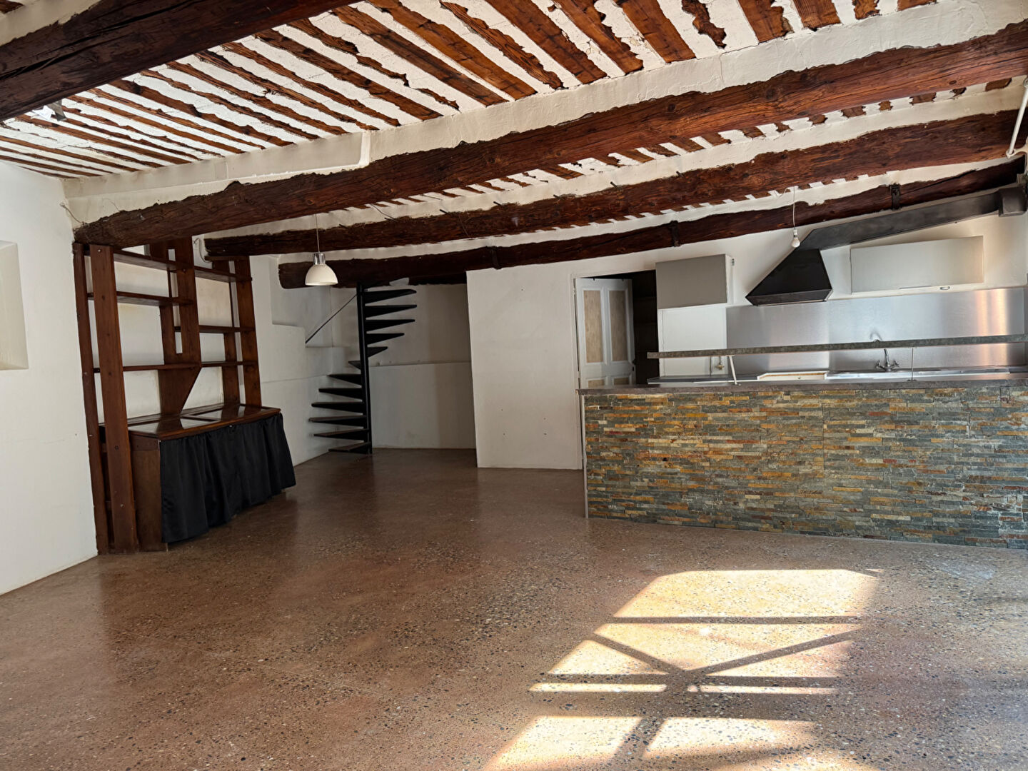 Maison Apt 3 pièce(s) 110 m2