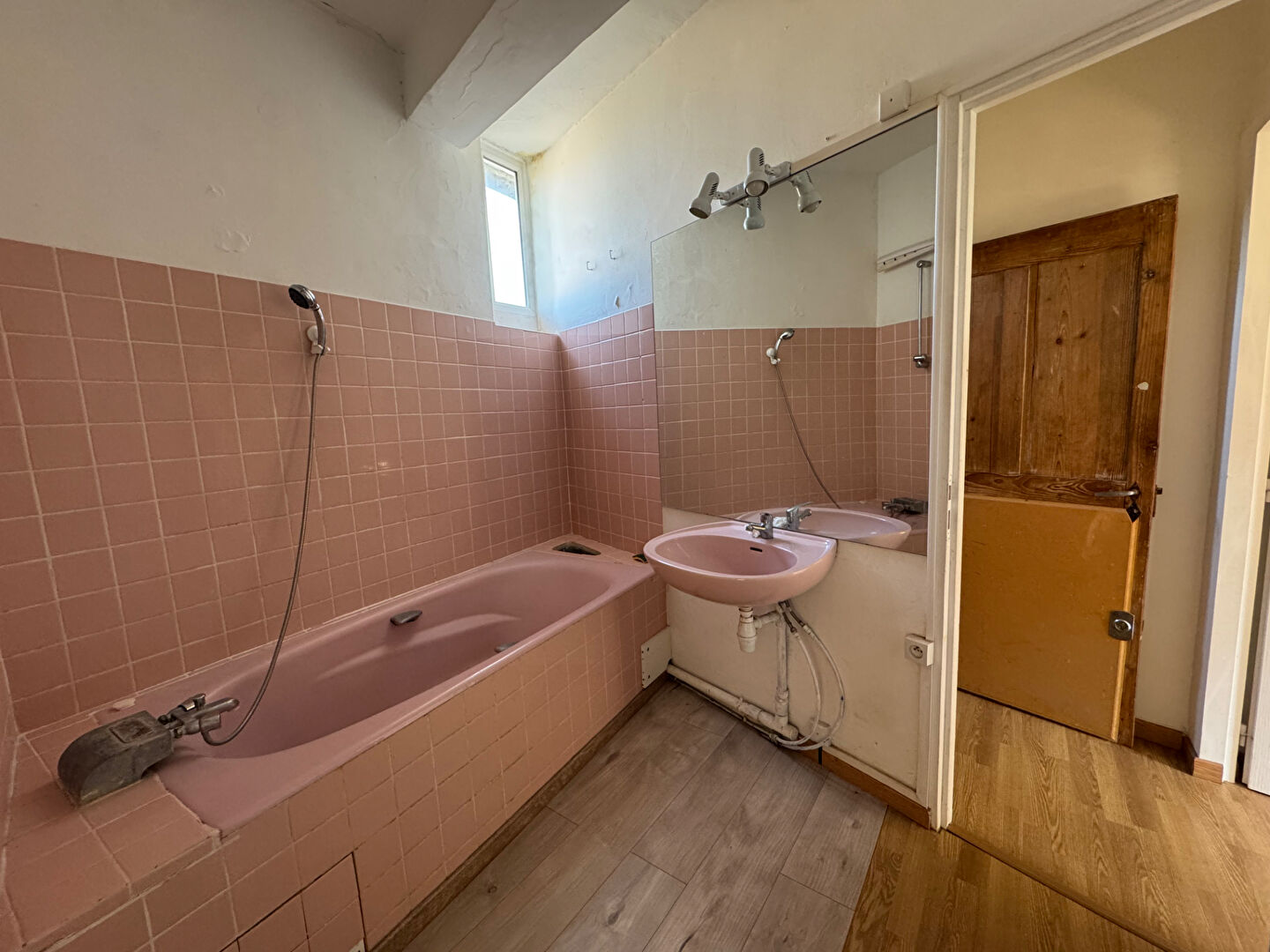 Maison Apt 3 pièce(s) 110 m2